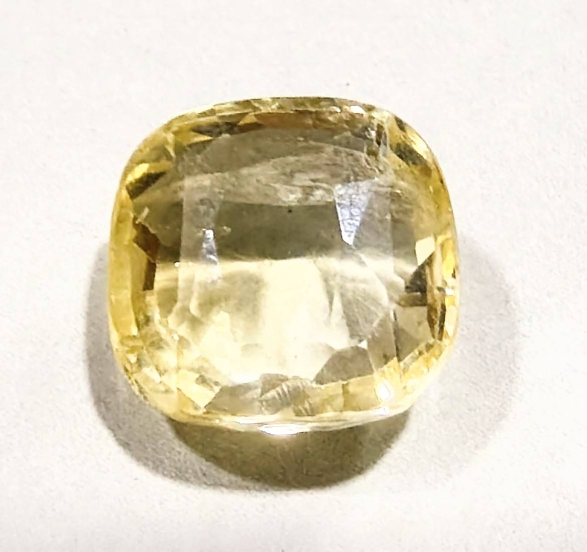 Yellow Sapphire (Pukhraj)