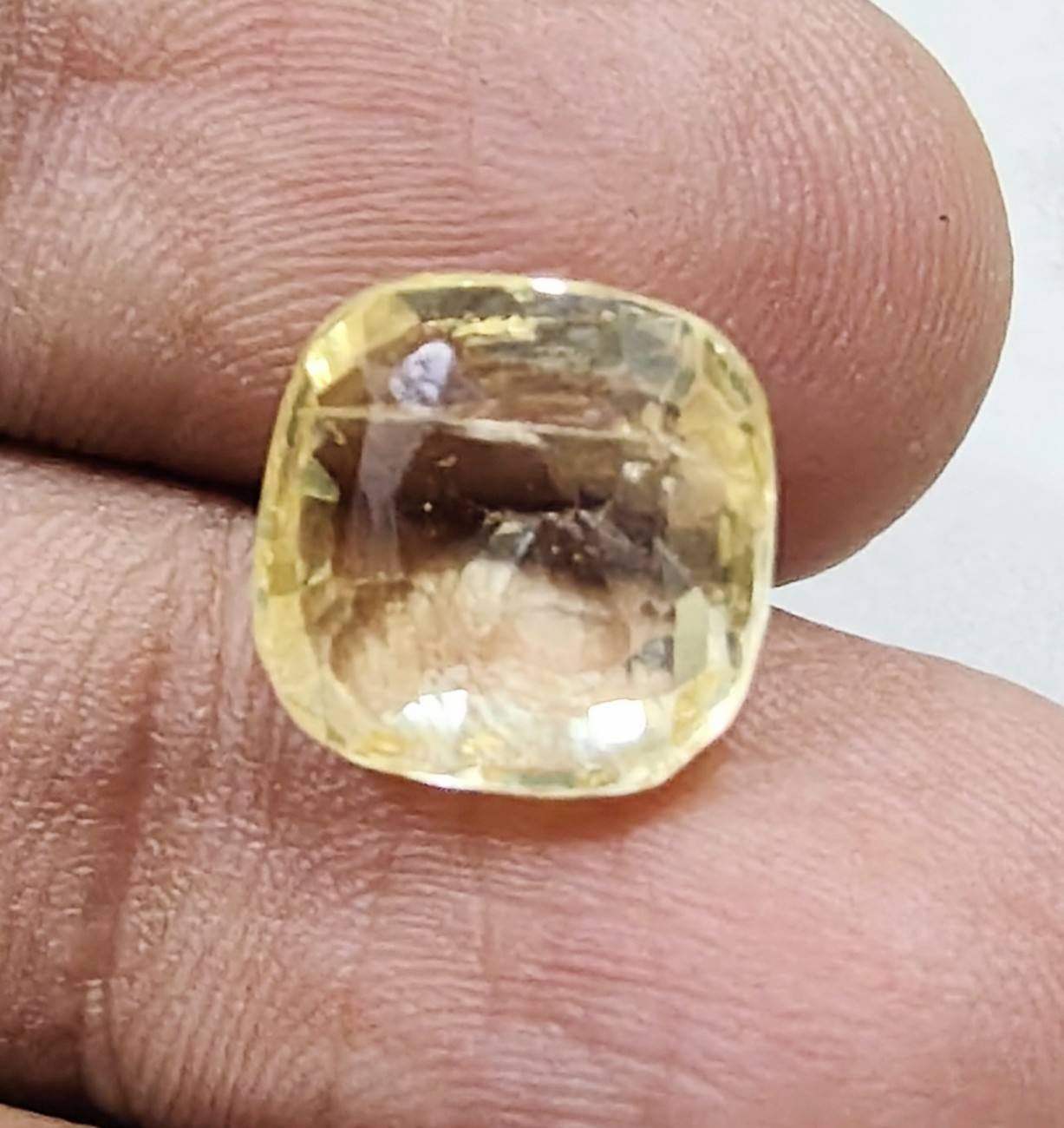 Yellow Sapphire (Pukhraj)